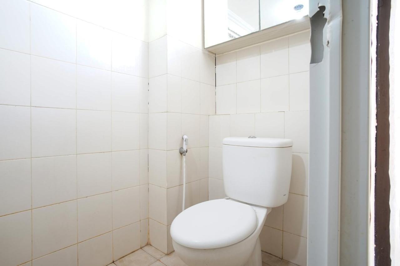 Planet Room Kemang View Бекаси Экстерьер фото