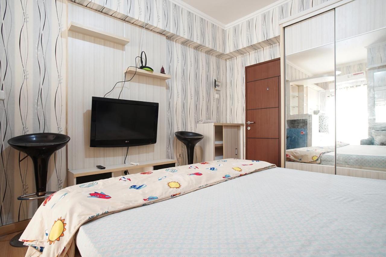 Planet Room Kemang View Бекаси Экстерьер фото