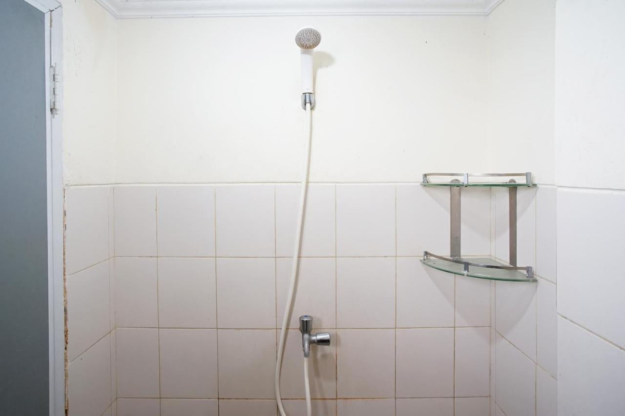 Planet Room Kemang View Бекаси Экстерьер фото