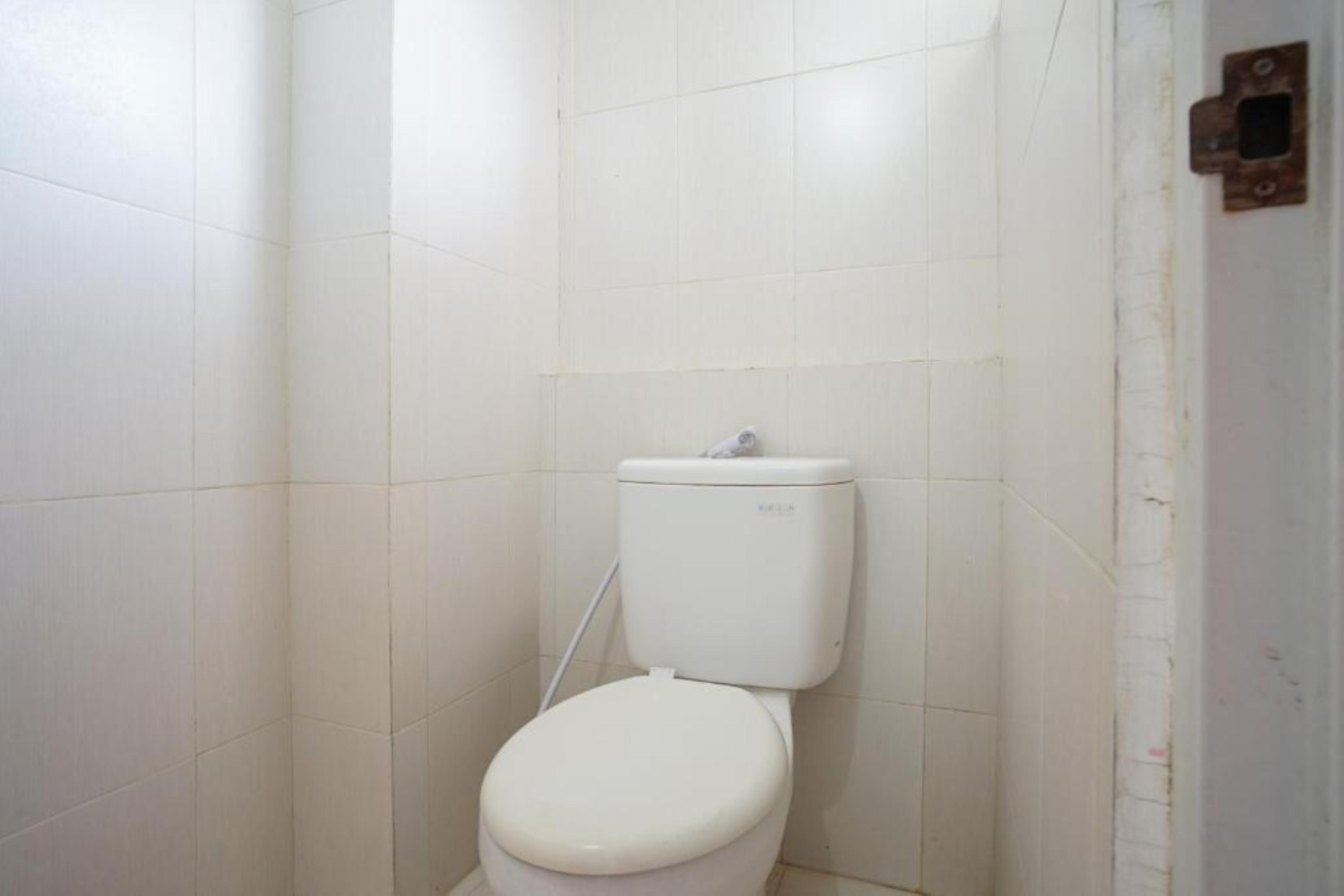 Planet Room Kemang View Бекаси Экстерьер фото